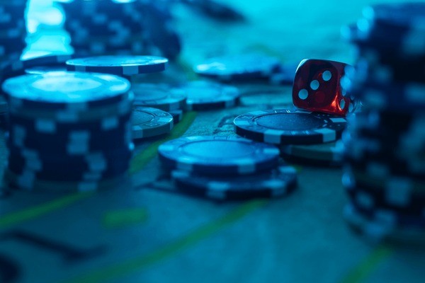 Click image for larger version

Name:	gambling-poker-flying-dice-wallpaper-600nw-2346405397.jpg
Views:	0
Size:	40.4 KB
ID:	22906